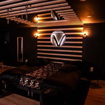 Douceur Du Charme - Love-Room A Charmes Entre Epinal Et Nancy Екстер'єр фото