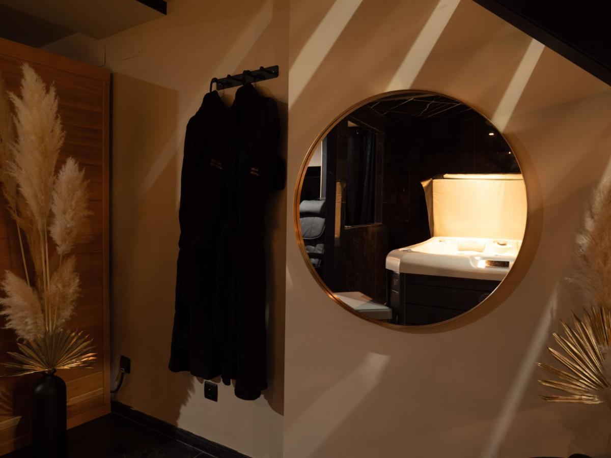 Douceur Du Charme - Love-Room A Charmes Entre Epinal Et Nancy Екстер'єр фото