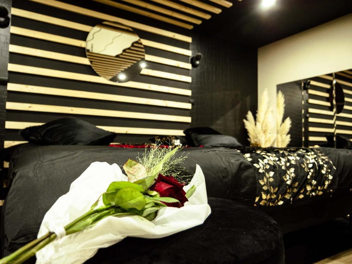Douceur Du Charme - Love-Room A Charmes Entre Epinal Et Nancy Екстер'єр фото